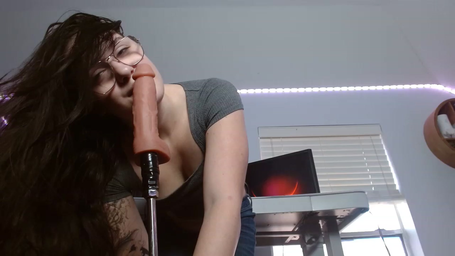 Gallery image thumbnail from BunnyNextDoor's myfreecams stream on, 03/15/2023, 18:51 image 4 of 20
