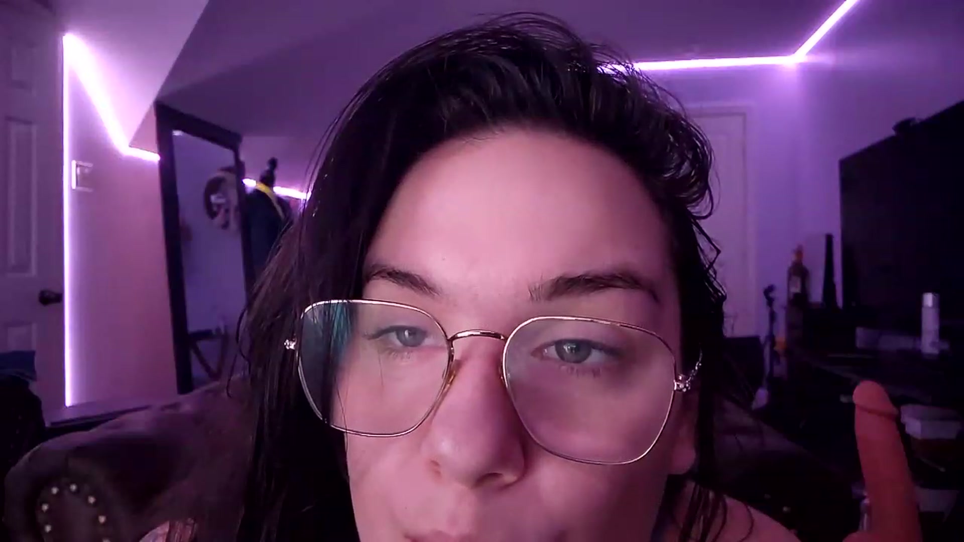 Gallery image thumbnail from BunnyNextDoor's myfreecams stream on, 03/16/2023, 19:34 image 5 of 20