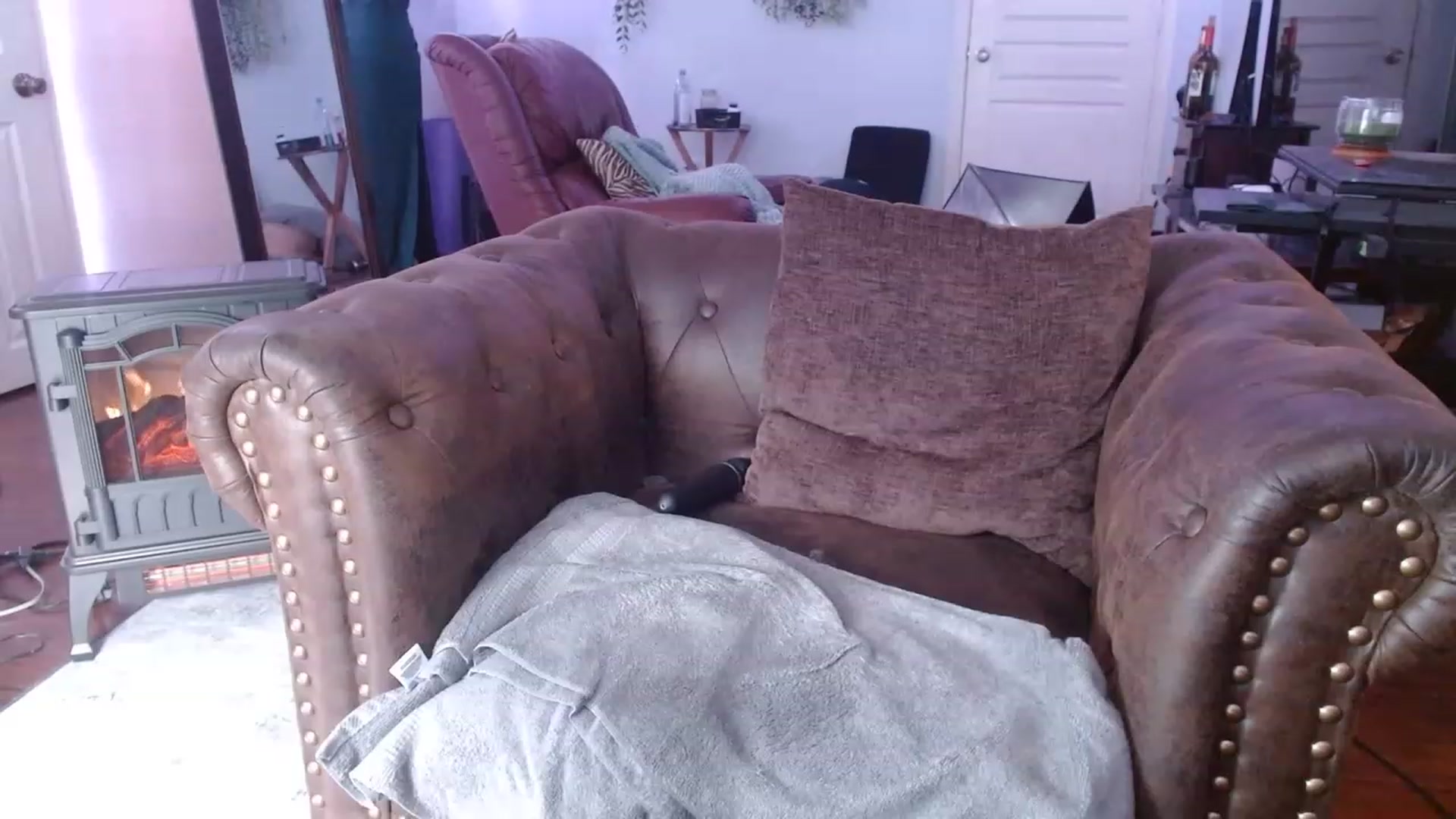 Gallery image thumbnail from BunnyNextDoor's myfreecams stream on, 03/17/2023, 21:56 image 17 of 20