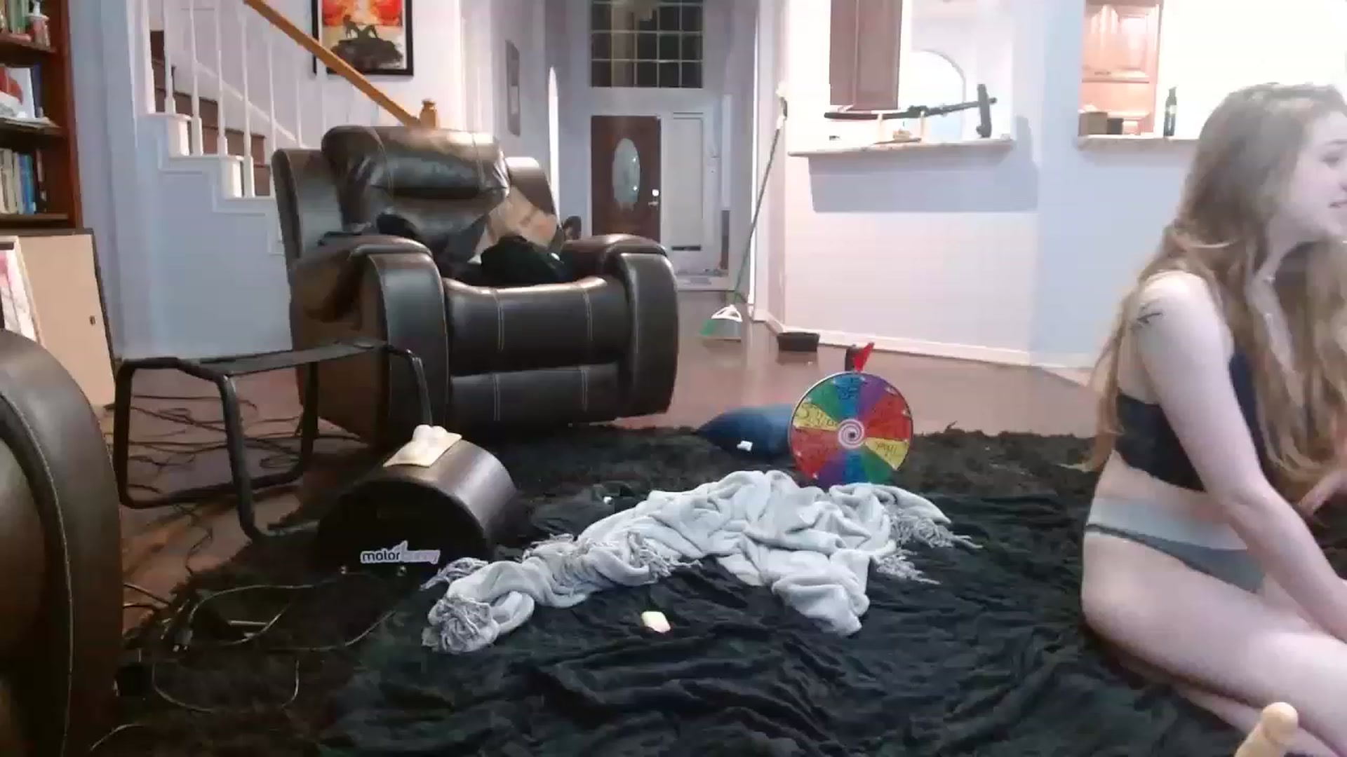 Gallery image thumbnail from BunnyNextDoor's myfreecams stream on, 03/20/2023, 02:57 image 6 of 20
