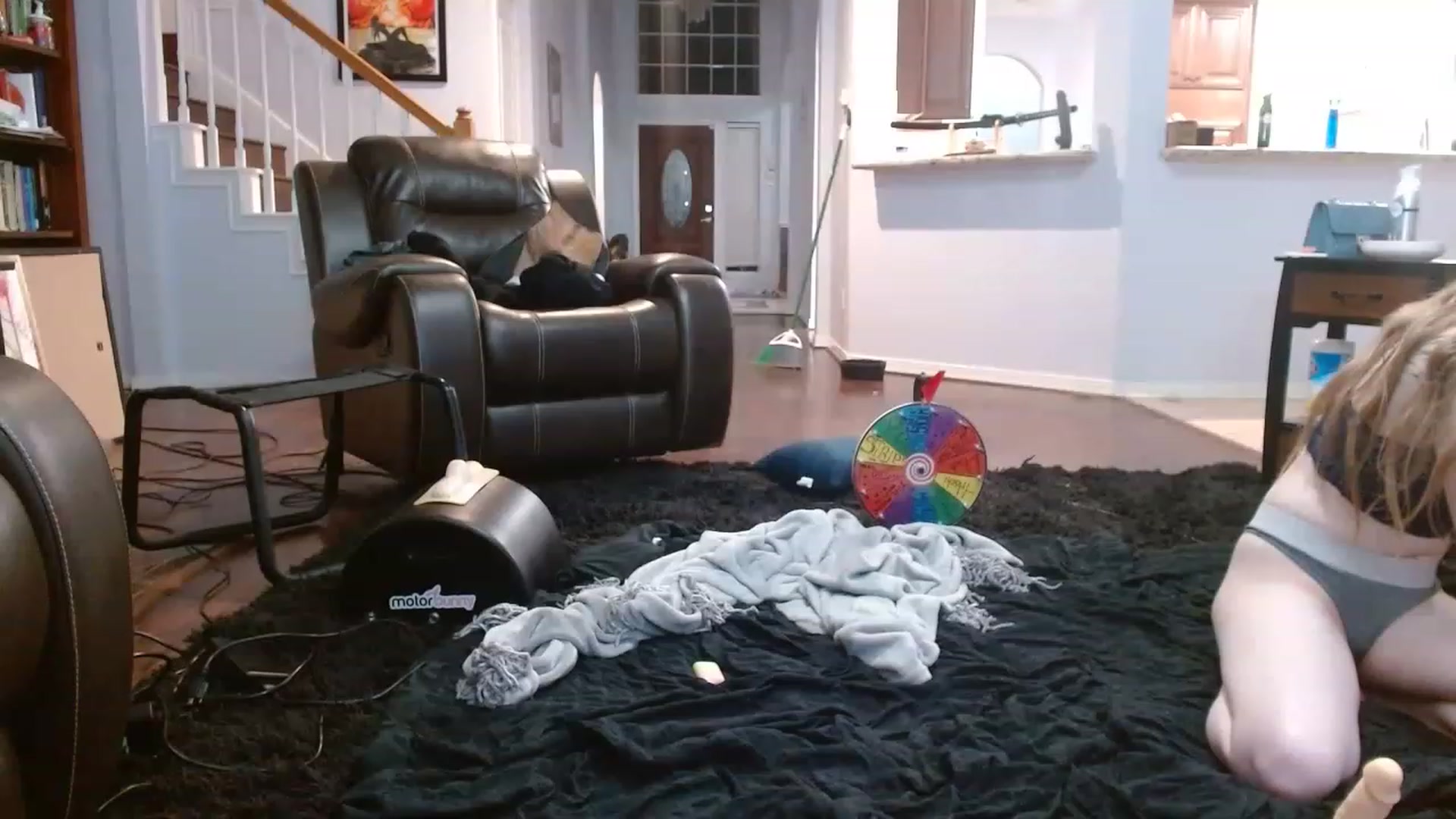 Gallery image thumbnail from BunnyNextDoor's myfreecams stream on, 03/20/2023, 02:57 image 4 of 20