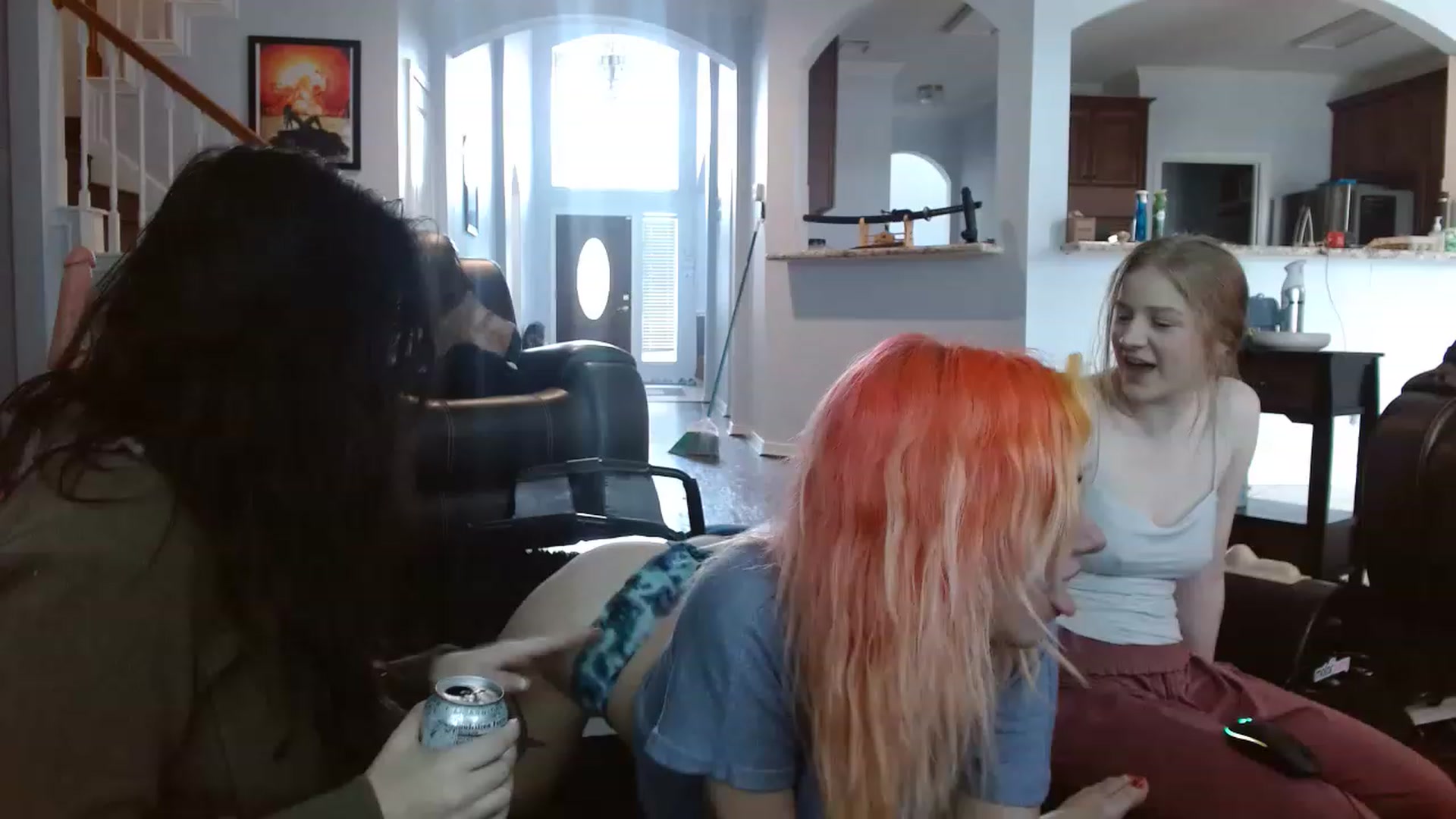 Gallery image thumbnail from BunnyNextDoor's myfreecams stream on, 03/20/2023, 16:25 image 7 of 20