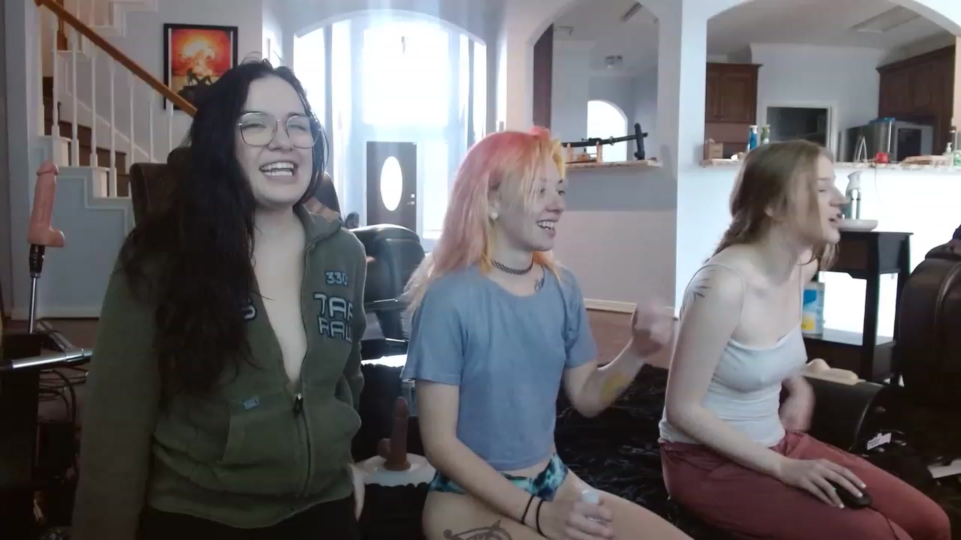 Gallery image thumbnail from BunnyNextDoor's myfreecams stream on, 03/20/2023, 16:25 image 4 of 20