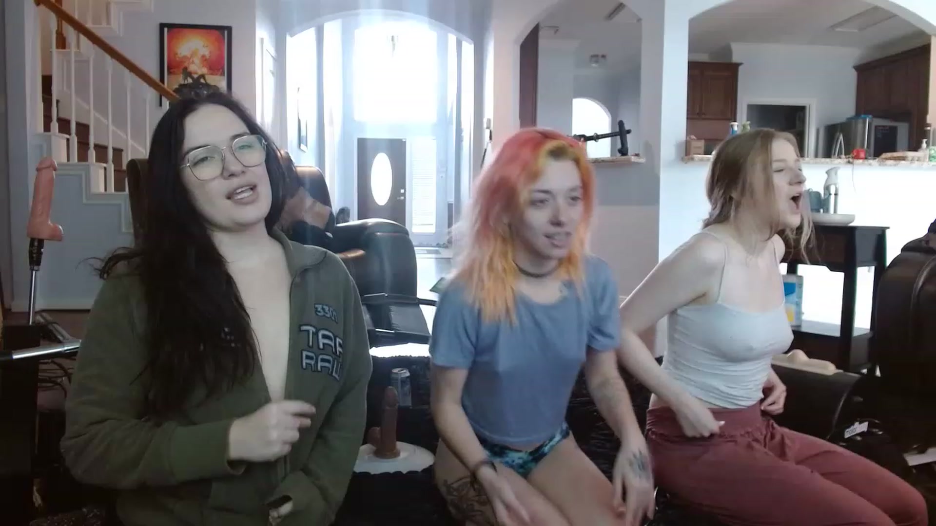 Gallery image thumbnail from BunnyNextDoor's myfreecams stream on, 03/20/2023, 16:25 image 5 of 20