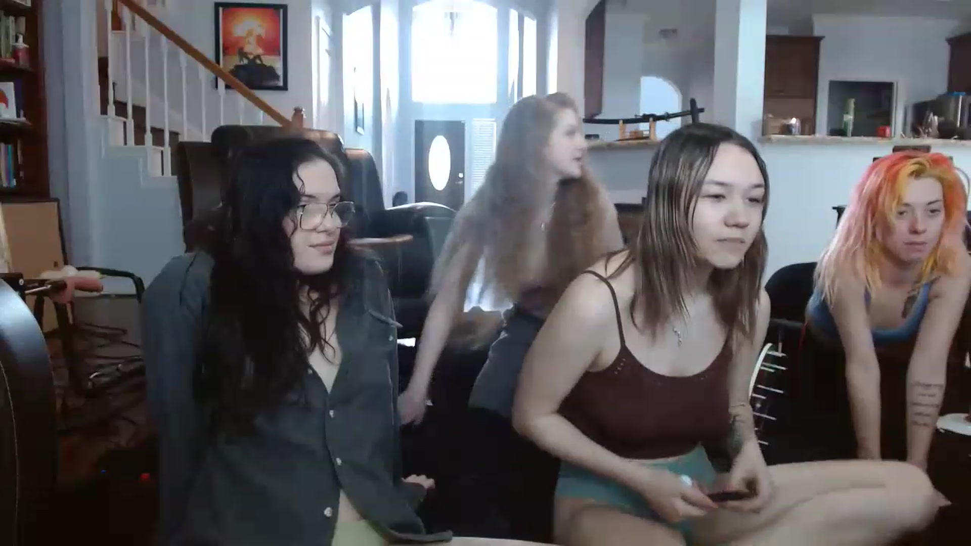 Gallery image thumbnail from BunnyNextDoor's myfreecams stream on, 03/21/2023, 16:27 image 12 of 20