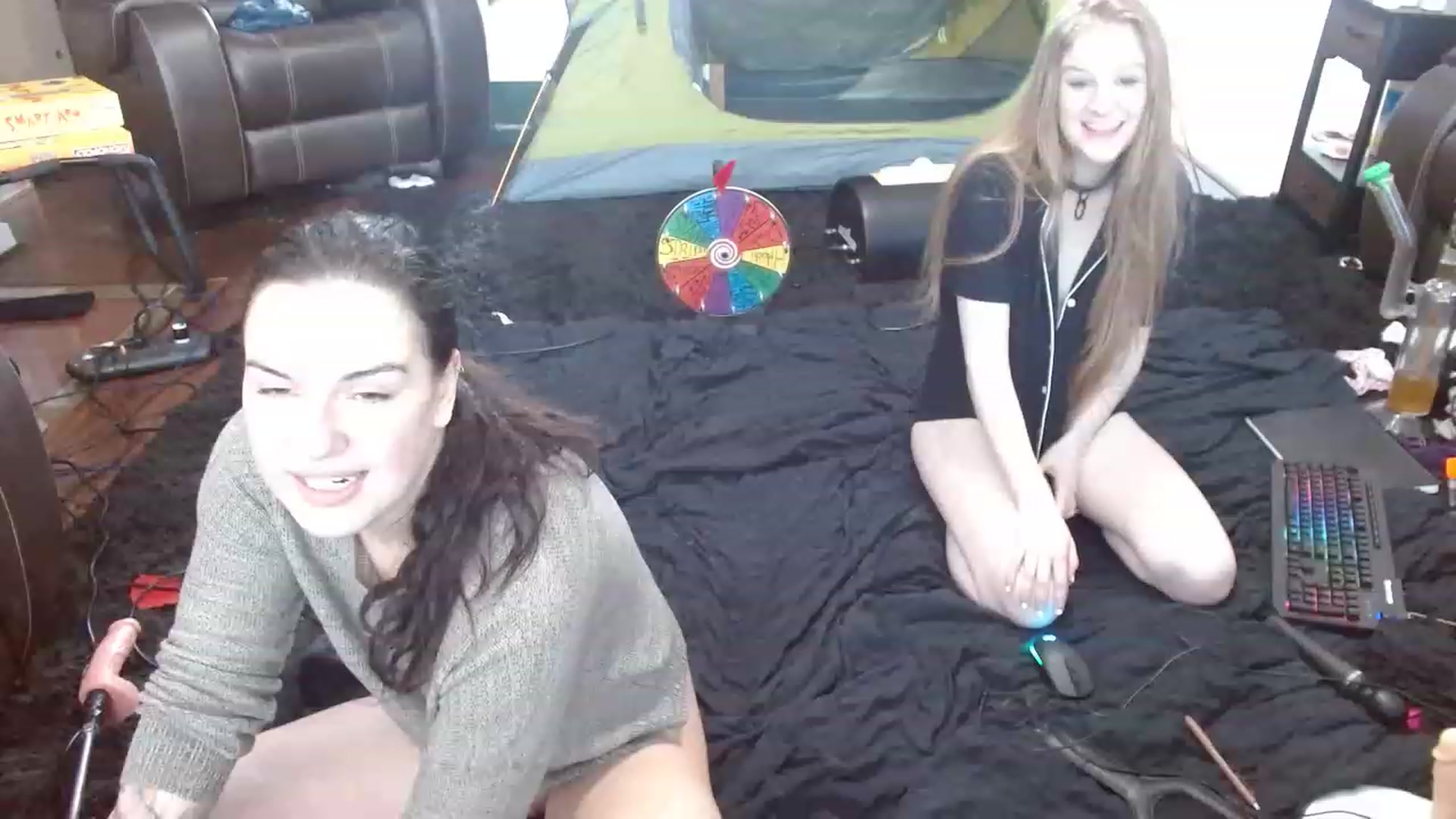 Gallery image thumbnail from BunnyNextDoor's myfreecams stream on, 03/27/2023, 19:38 image 19 of 20