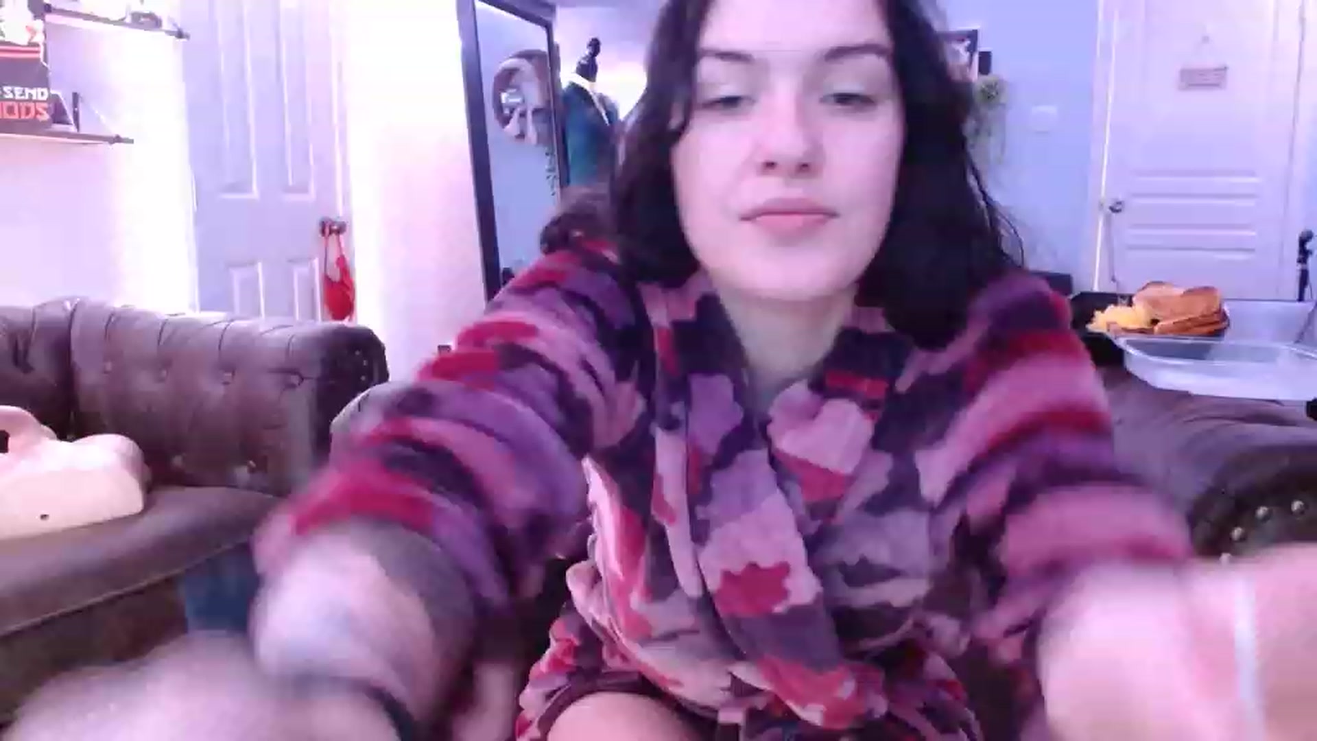 Gallery image thumbnail from BunnyNextDoor's myfreecams stream on, 04/02/2023, 16:34 image 11 of 20