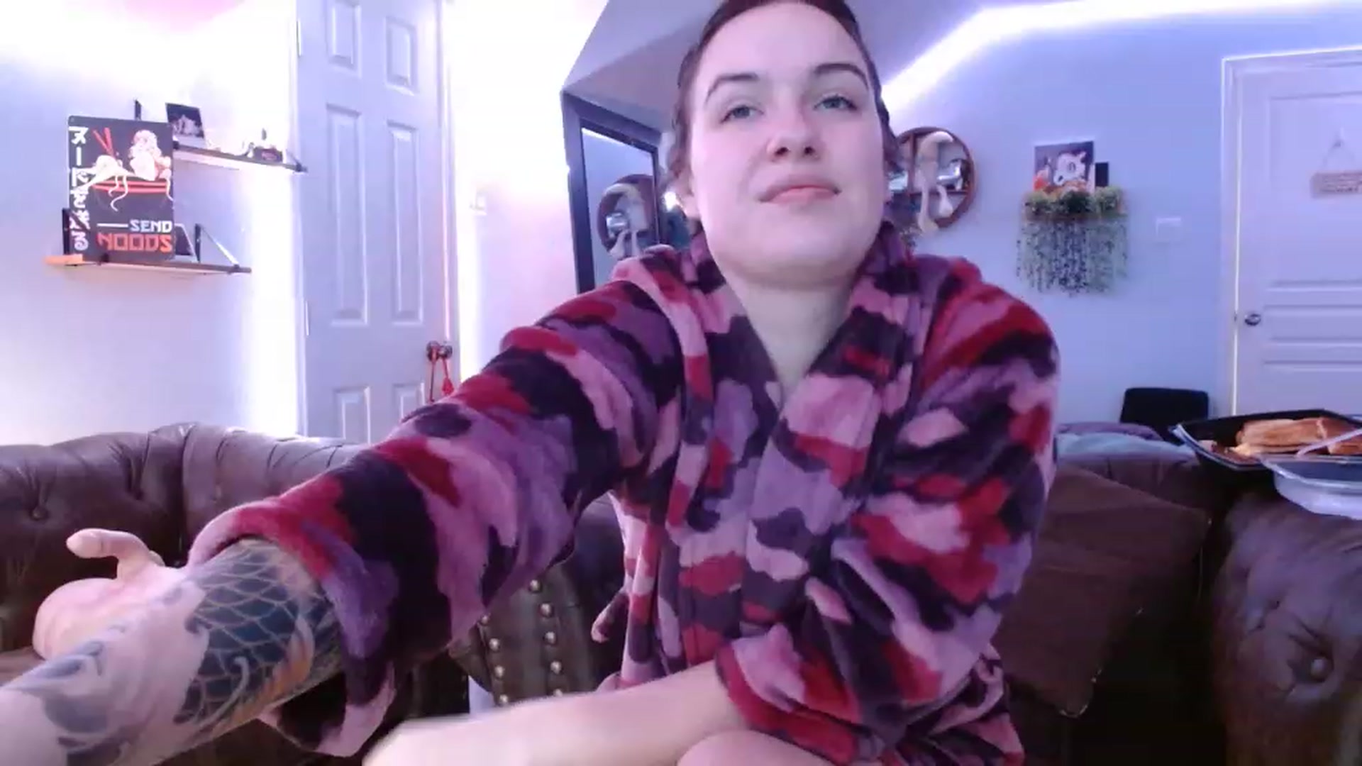 Gallery image thumbnail from BunnyNextDoor's myfreecams stream on, 04/02/2023, 16:34 image 14 of 20