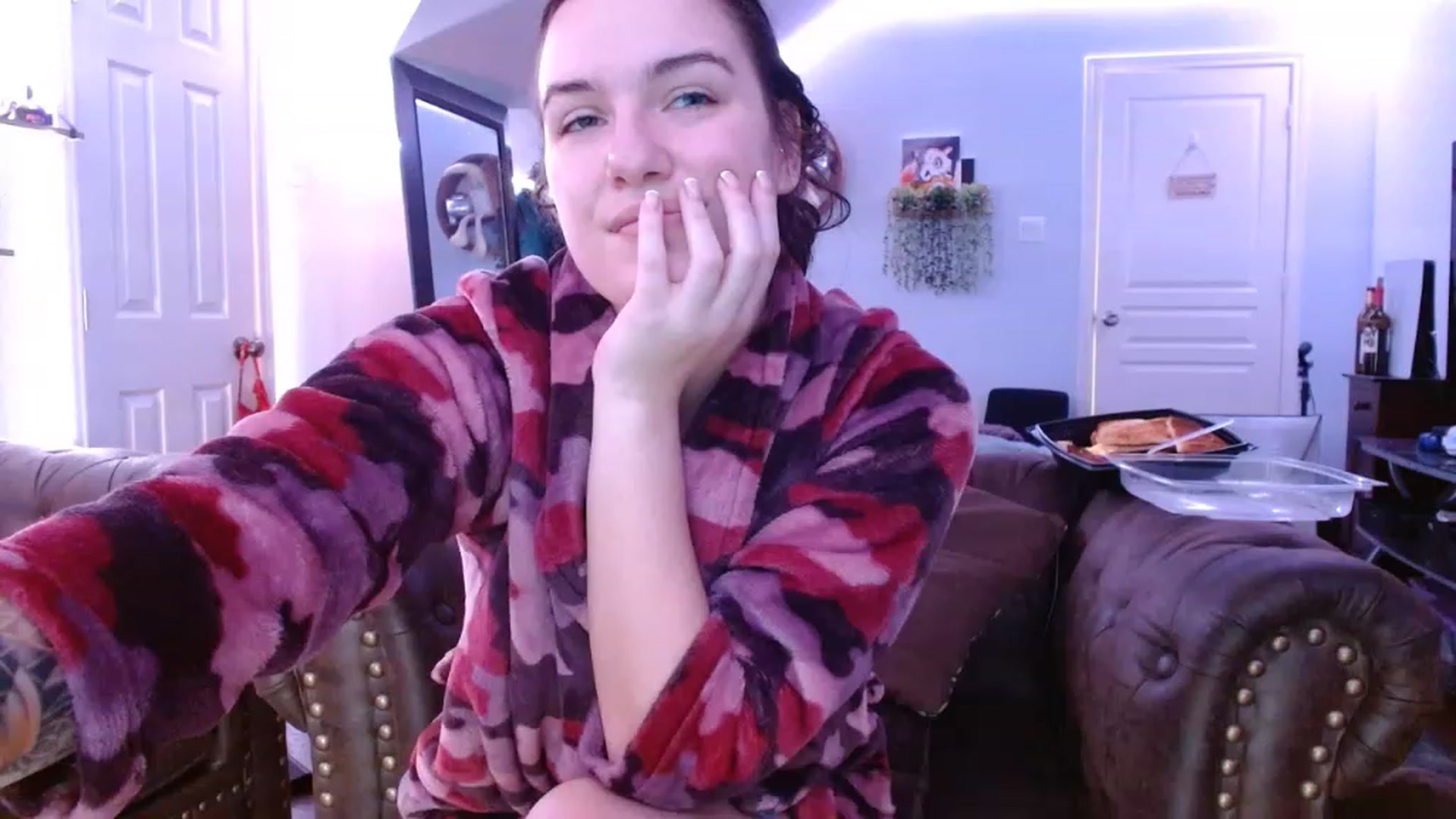 Gallery image thumbnail from BunnyNextDoor's myfreecams stream on, 04/02/2023, 16:34 image 16 of 20