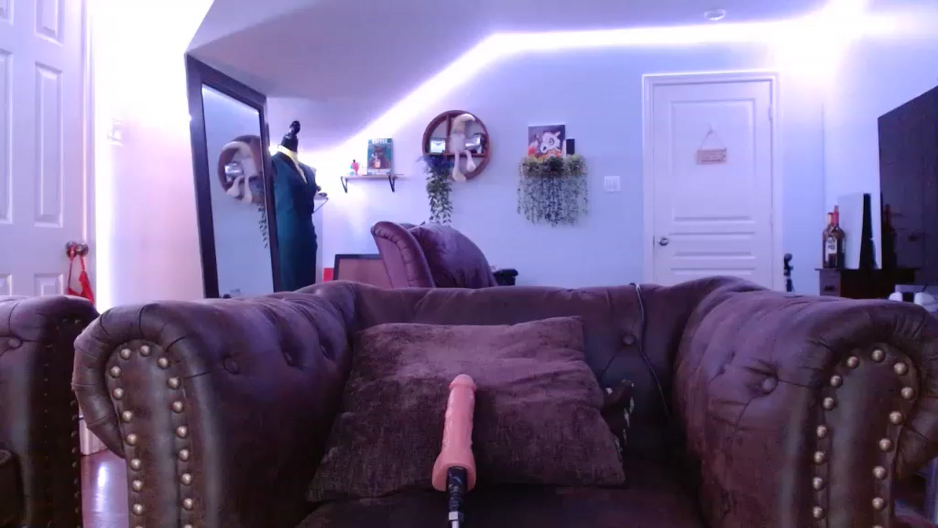 Gallery image thumbnail from BunnyNextDoor's myfreecams stream on, 04/02/2023, 17:57 image 8 of 20