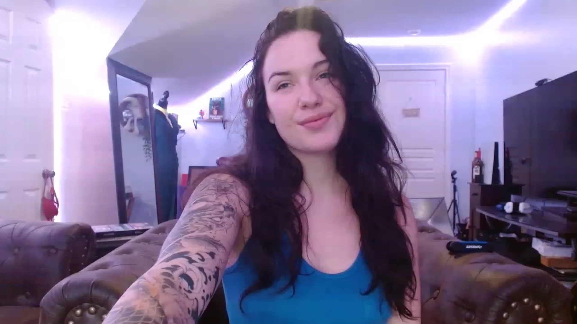 Gallery image thumbnail from BunnyNextDoor's myfreecams stream on, 04/05/2023, 16:22 image 6 of 20