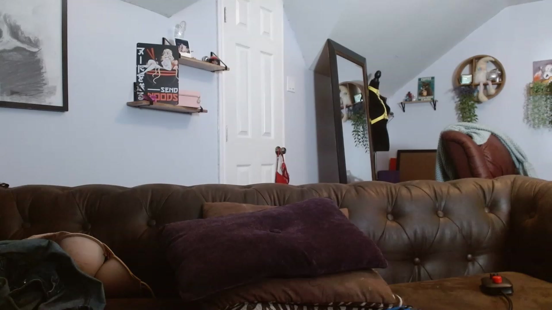 Gallery image thumbnail from BunnyNextDoor's myfreecams stream on, 04/07/2023, 02:04 image 4 of 20