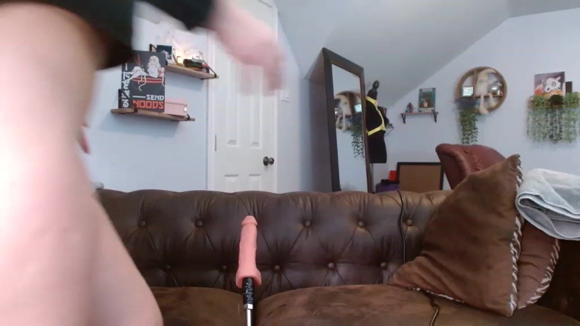 Gallery image thumbnail from BunnyNextDoor's myfreecams stream on, 04/09/2023, 20:23 image 4 of 20