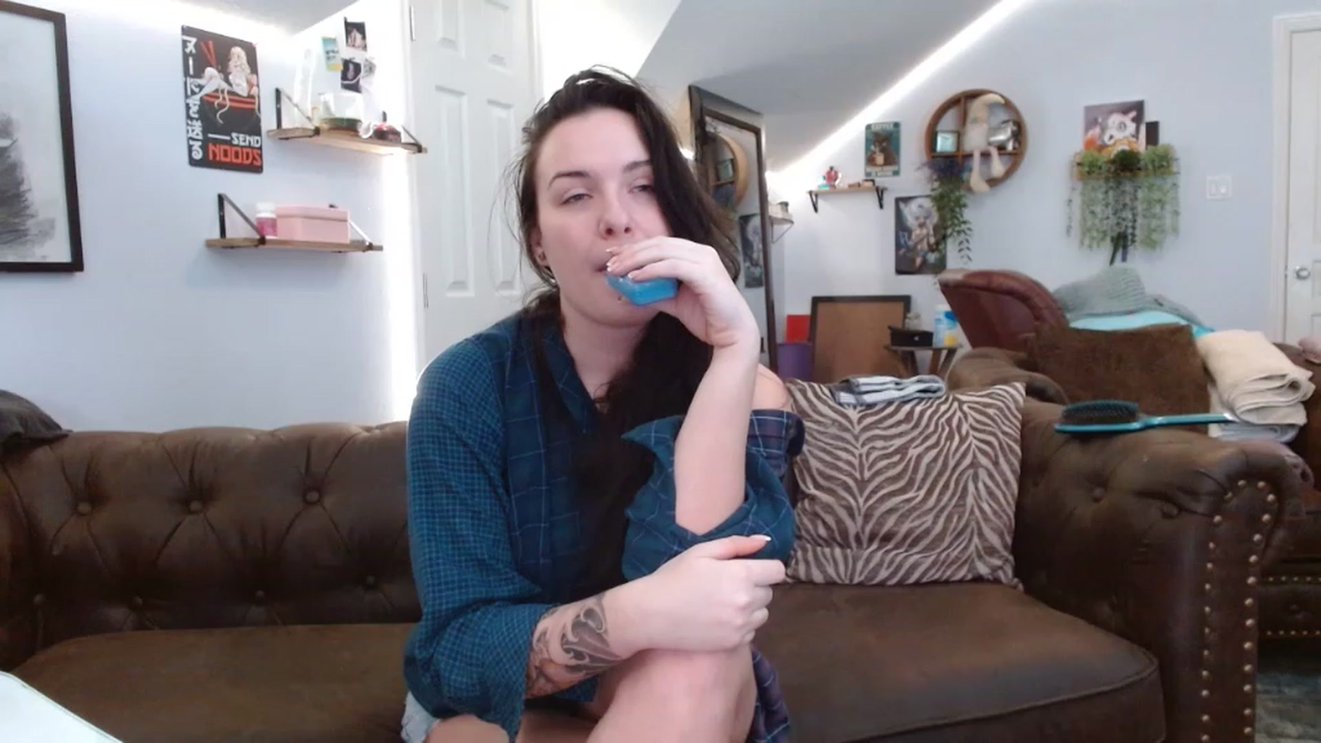 Gallery image thumbnail from BunnyNextDoor's myfreecams stream on, 04/15/2023, 17:37 image 9 of 20