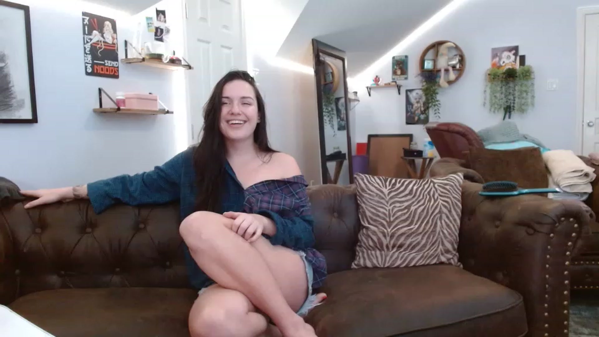 Gallery image thumbnail from BunnyNextDoor's myfreecams stream on, 04/15/2023, 17:37 image 1 of 20