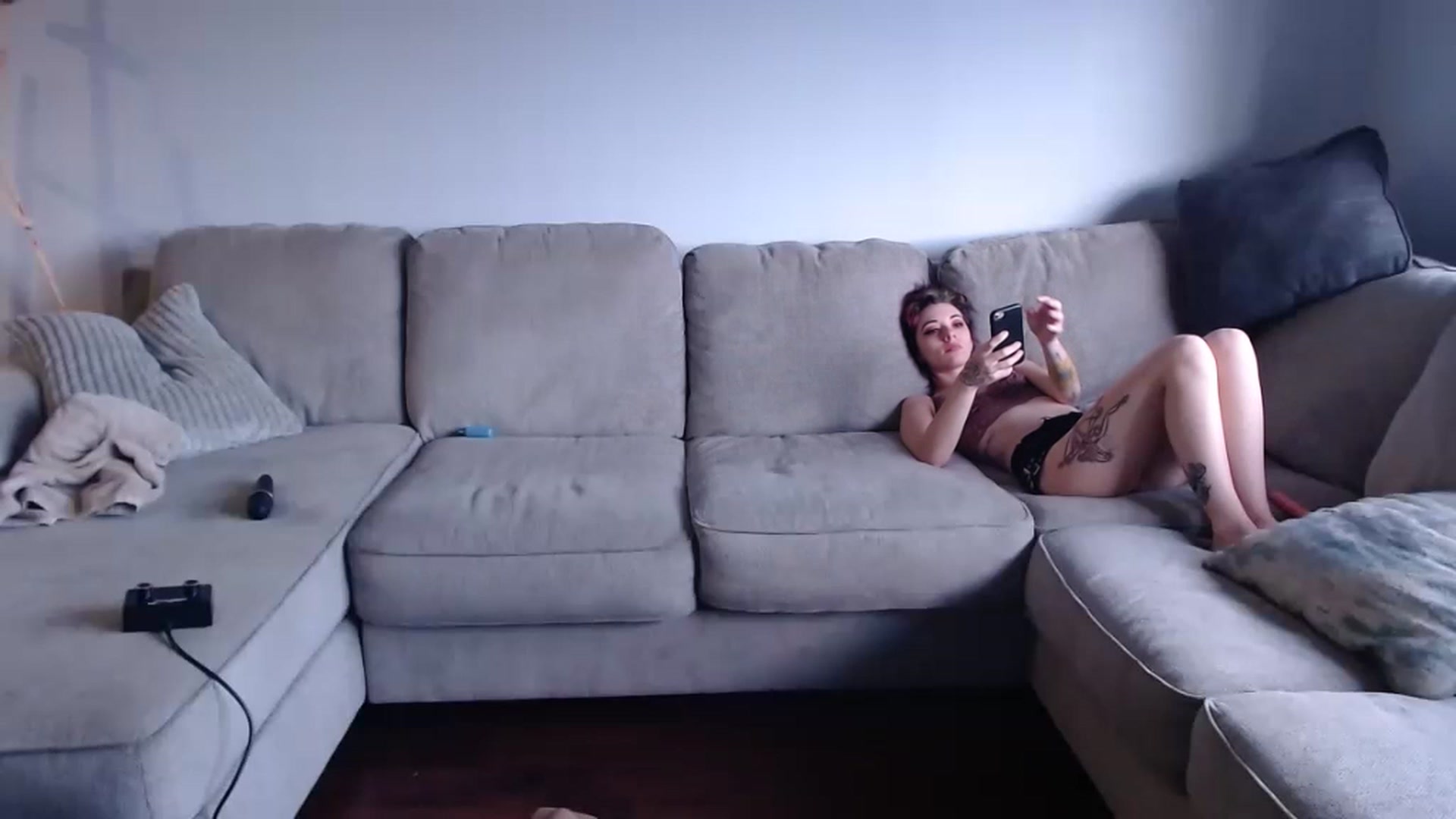 Gallery image thumbnail from BunnyNextDoor's myfreecams stream on, 04/15/2023, 23:49 image 11 of 20