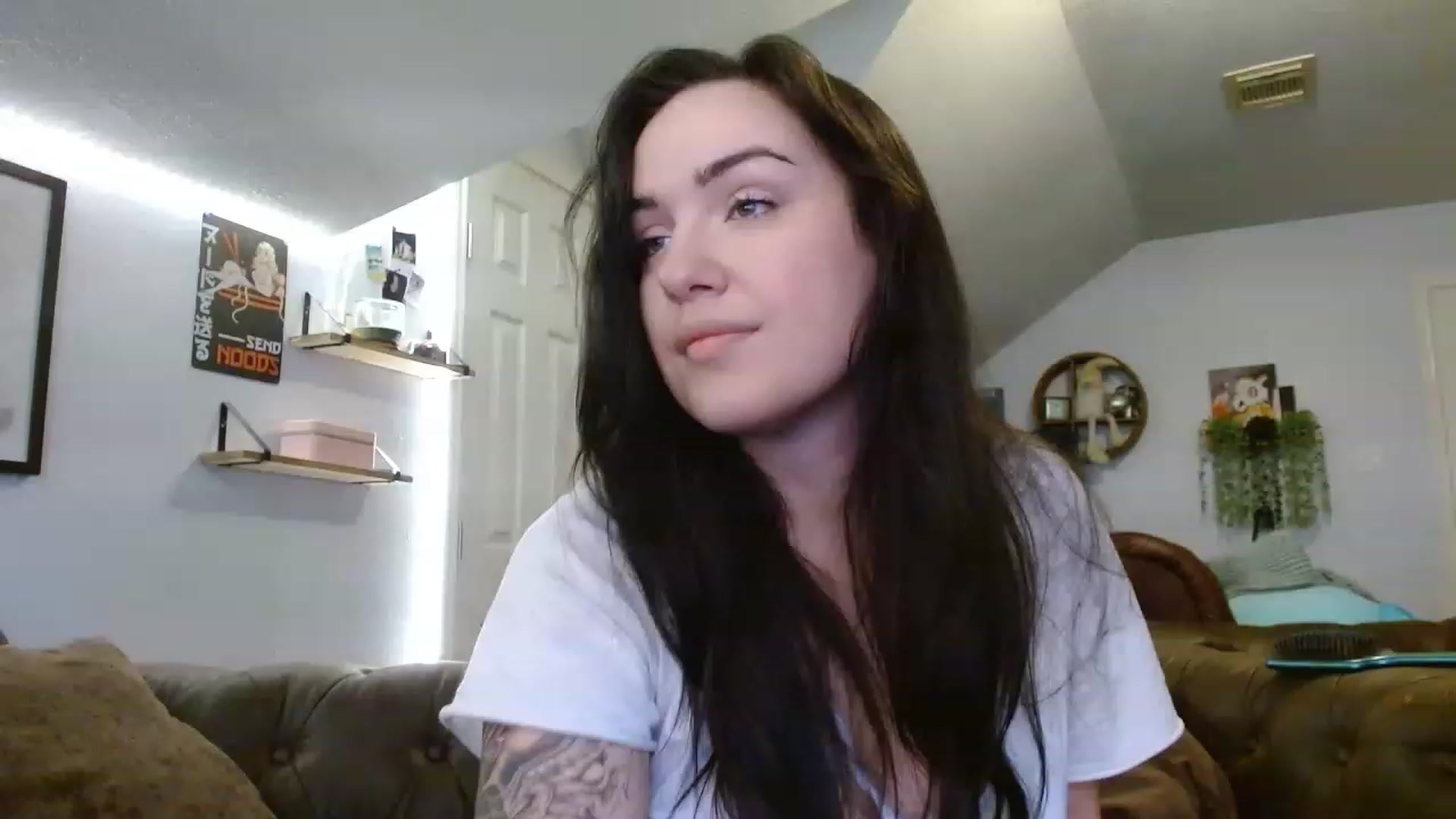 Gallery image thumbnail from BunnyNextDoor's myfreecams stream on, 04/16/2023, 15:55 image 5 of 20