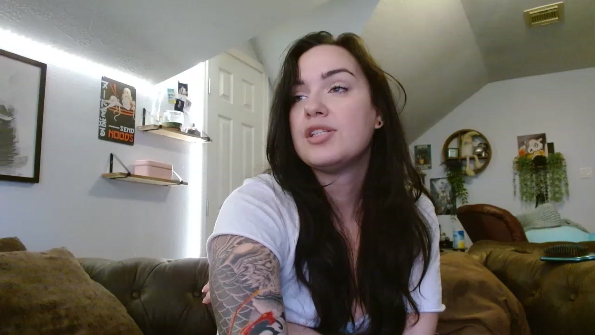 Gallery image thumbnail from BunnyNextDoor's myfreecams stream on, 04/16/2023, 15:55 image 7 of 20