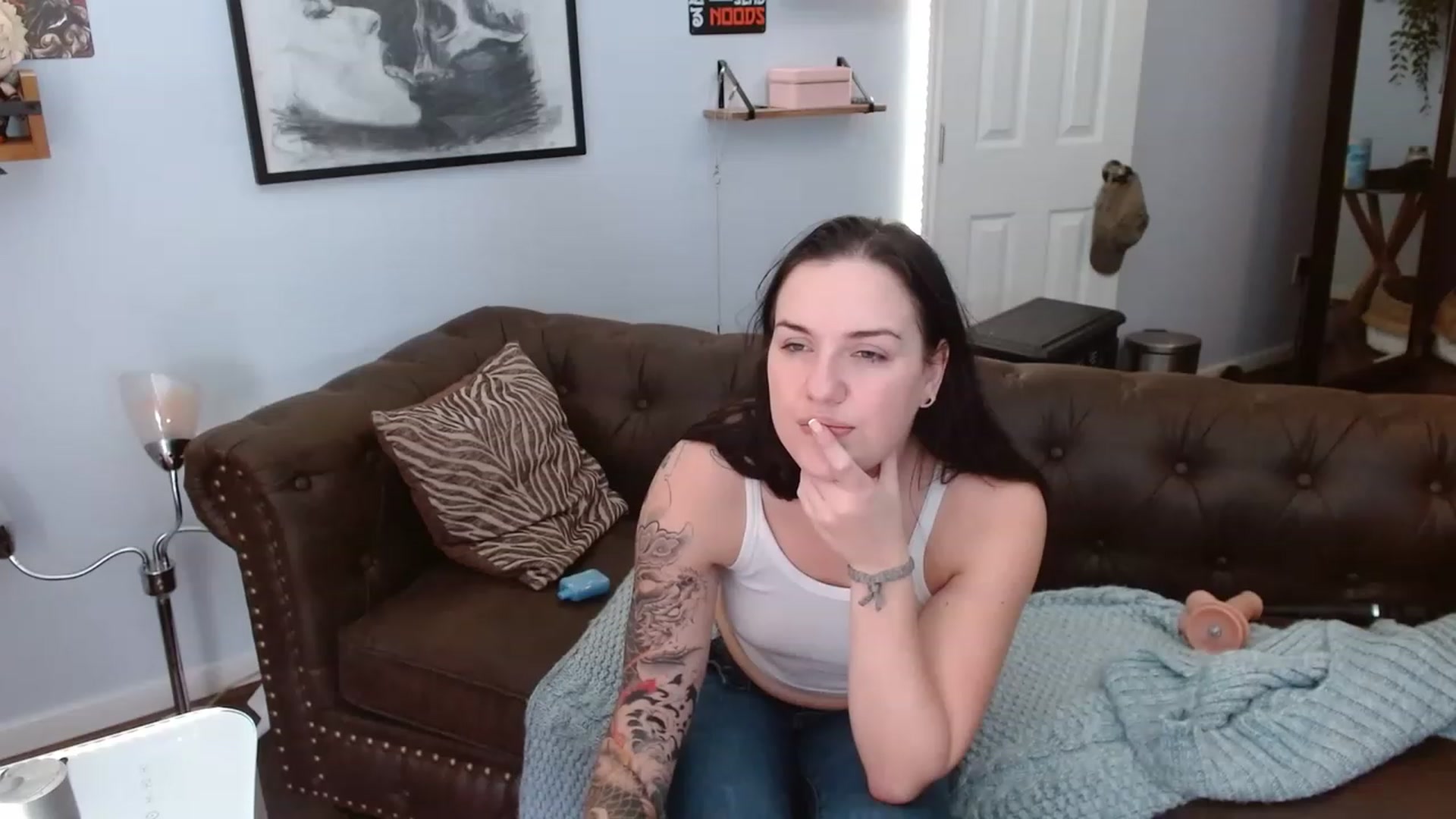 Gallery image thumbnail from BunnyNextDoor's myfreecams stream on, 04/18/2023, 22:01 image 18 of 20