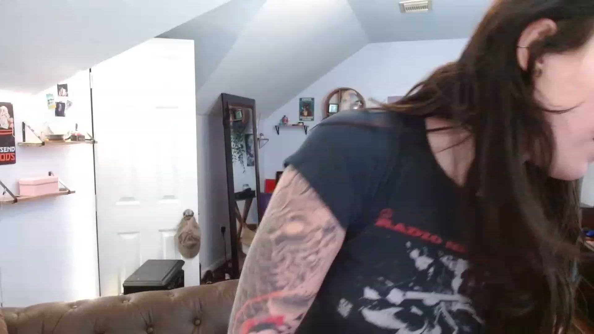 Gallery image thumbnail from BunnyNextDoor's myfreecams stream on, 04/19/2023, 18:52 image 7 of 20