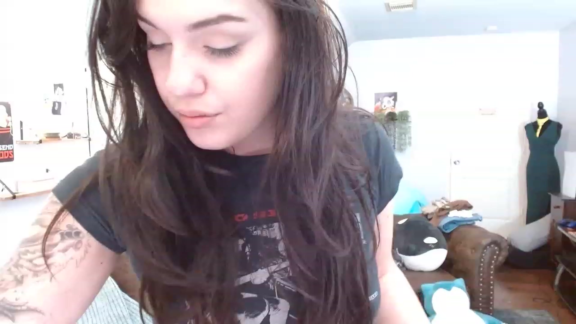 Gallery image thumbnail from BunnyNextDoor's myfreecams stream on, 04/19/2023, 18:52 image 14 of 20