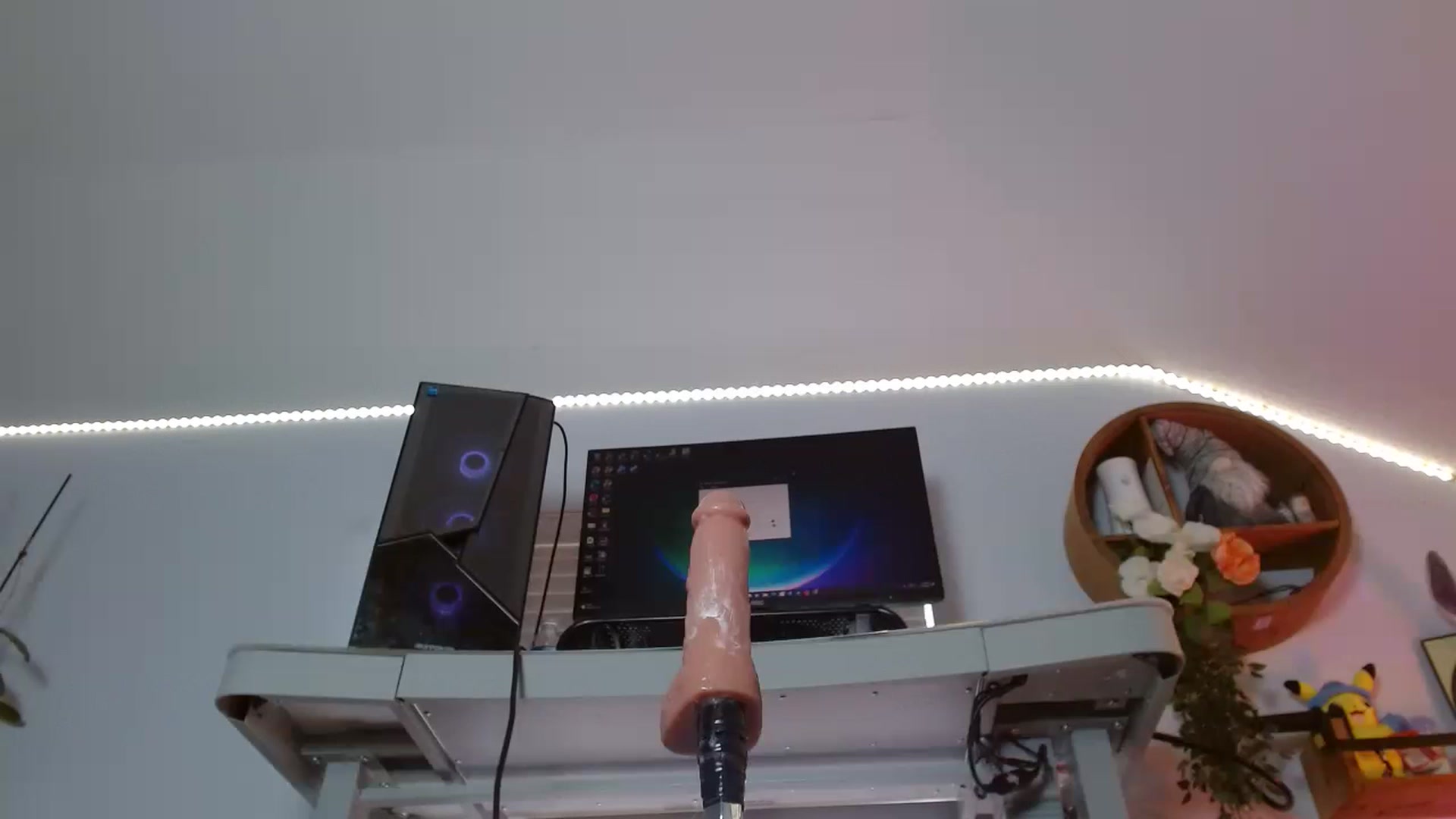 Gallery image thumbnail from BunnyNextDoor's myfreecams stream on, 04/19/2023, 20:09 image 20 of 20