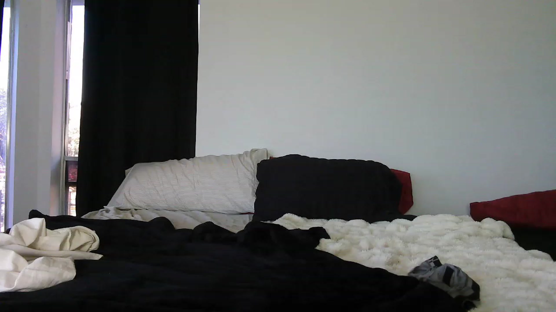 Gallery image thumbnail from BunnyNextDoor's myfreecams stream on, 04/22/2023, 17:37 image 15 of 20