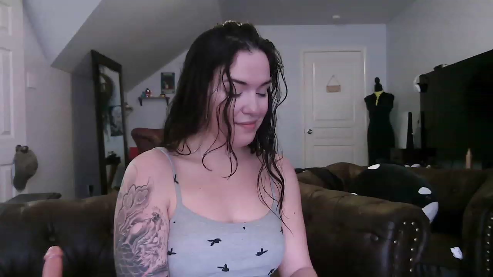 Gallery image thumbnail from BunnyNextDoor's myfreecams stream on, 04/24/2023, 17:03 image 15 of 20