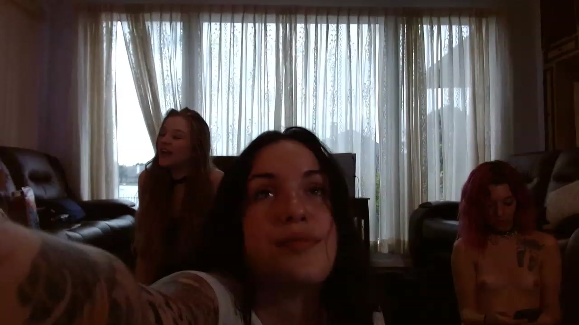 Gallery image thumbnail from BunnyNextDoor's myfreecams stream on, 04/27/2023, 19:51 image 5 of 20