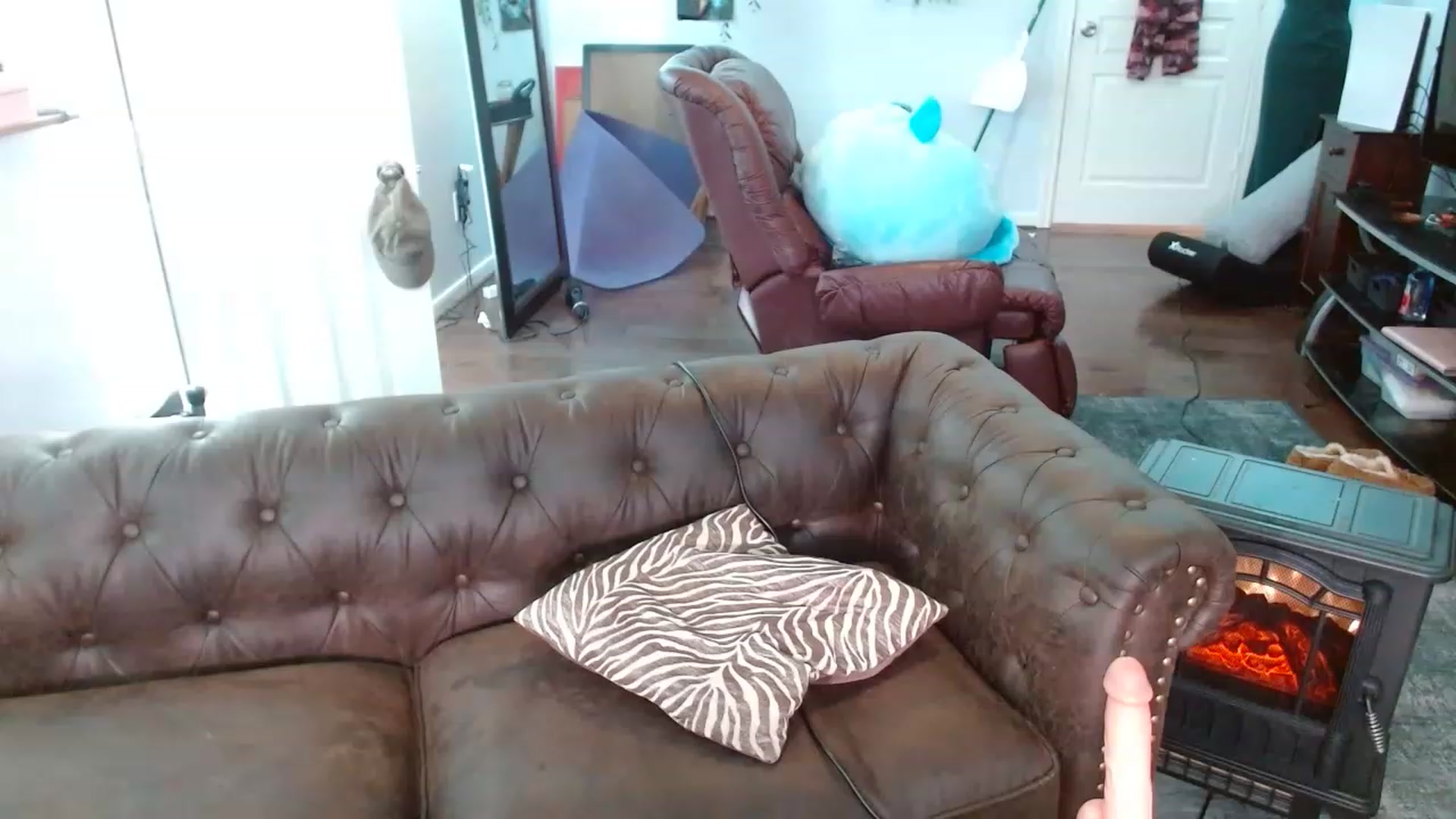 Gallery image thumbnail from BunnyNextDoor's myfreecams stream on, 05/02/2023, 20:47 image 19 of 20