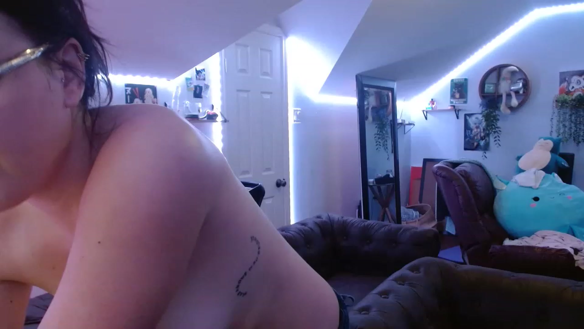Gallery image thumbnail from BunnyNextDoor's myfreecams stream on, 05/12/2023, 02:59 image 3 of 20