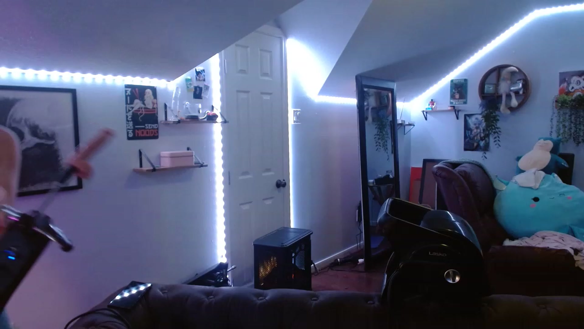 Gallery image thumbnail from BunnyNextDoor's myfreecams stream on, 05/12/2023, 02:59 image 5 of 20