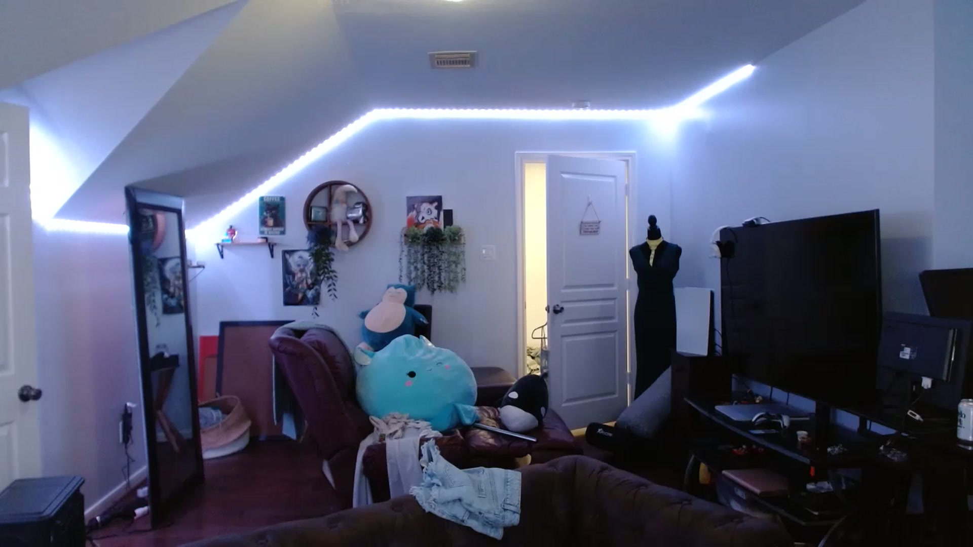 Gallery image thumbnail from BunnyNextDoor's myfreecams stream on, 05/12/2023, 17:56 image 3 of 20