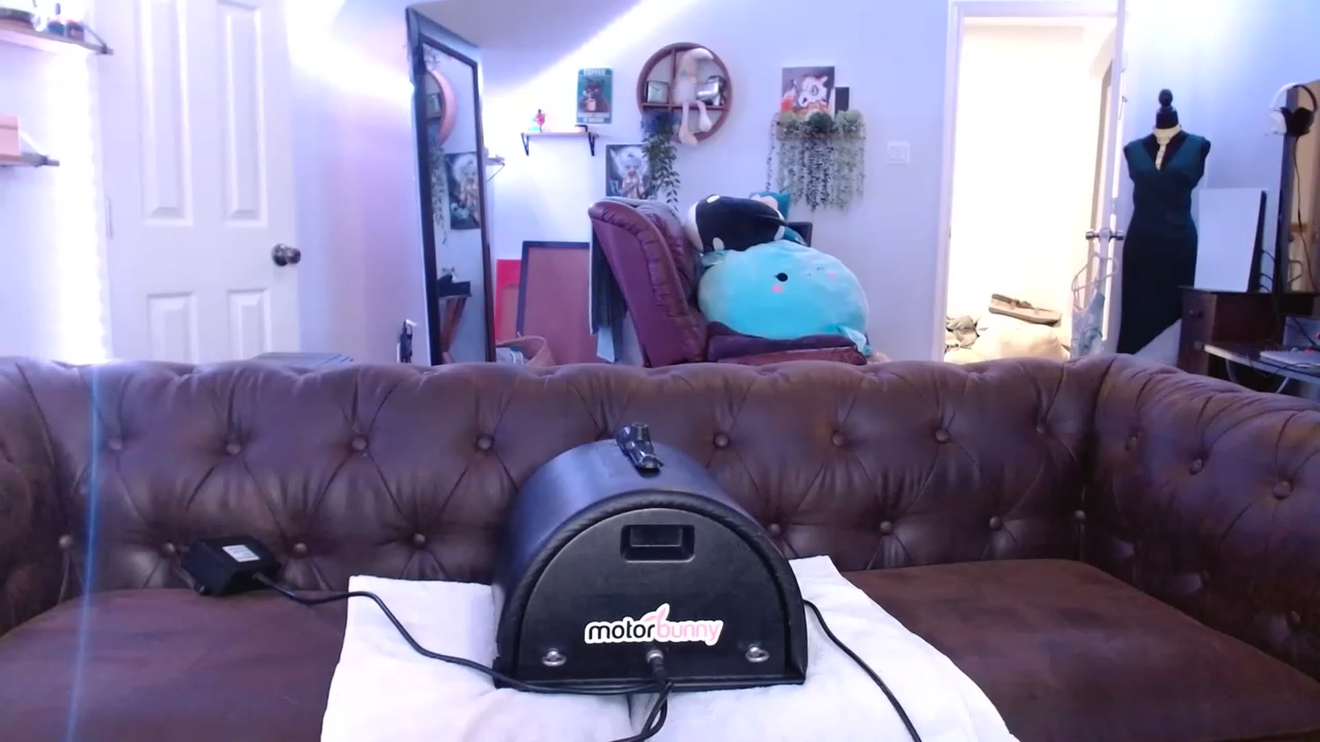 Gallery image thumbnail from BunnyNextDoor's myfreecams stream on, 05/12/2023, 20:25 image 18 of 20