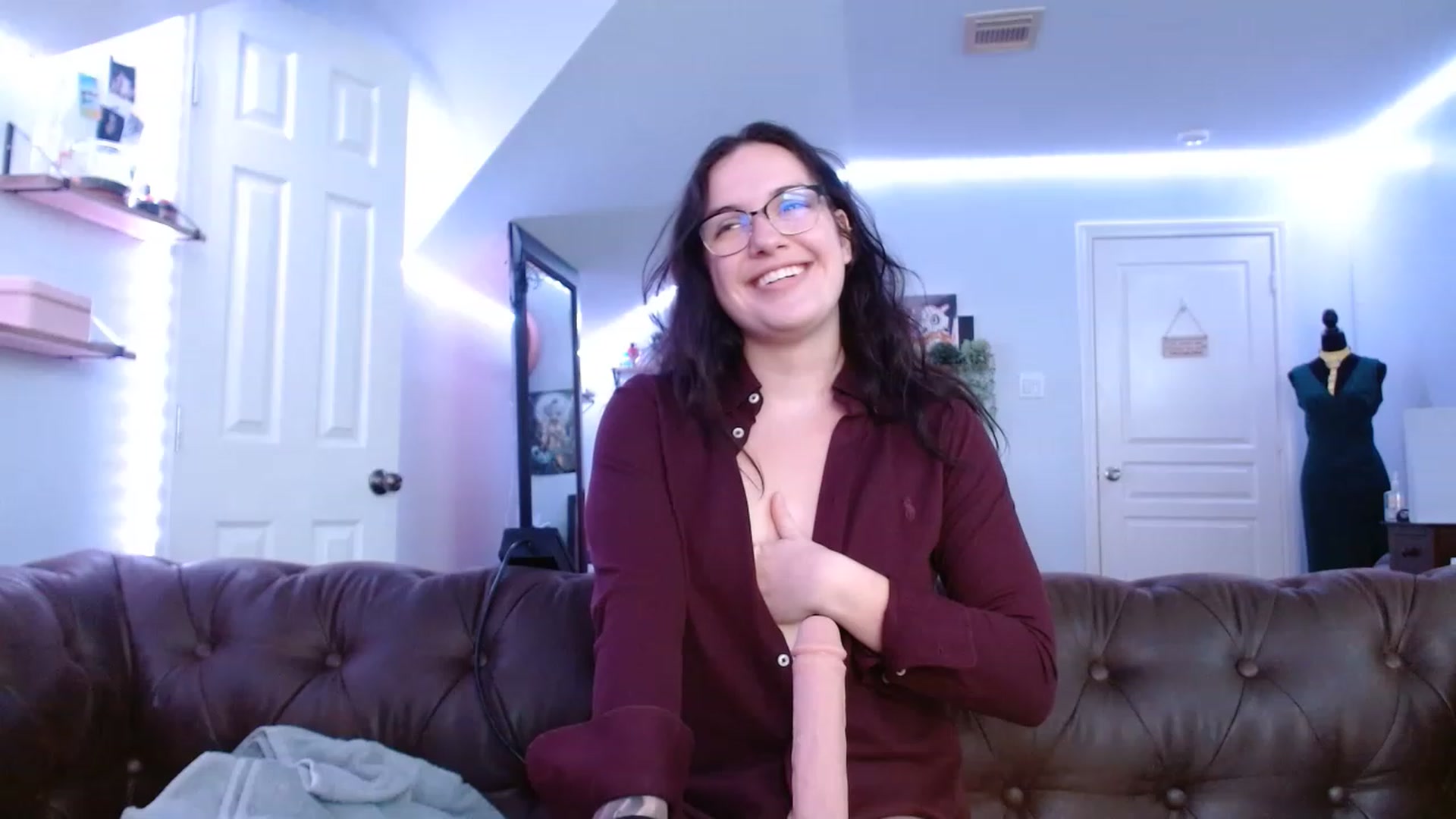 Gallery image thumbnail from BunnyNextDoor's myfreecams stream on, 05/18/2023, 16:25 image 4 of 20