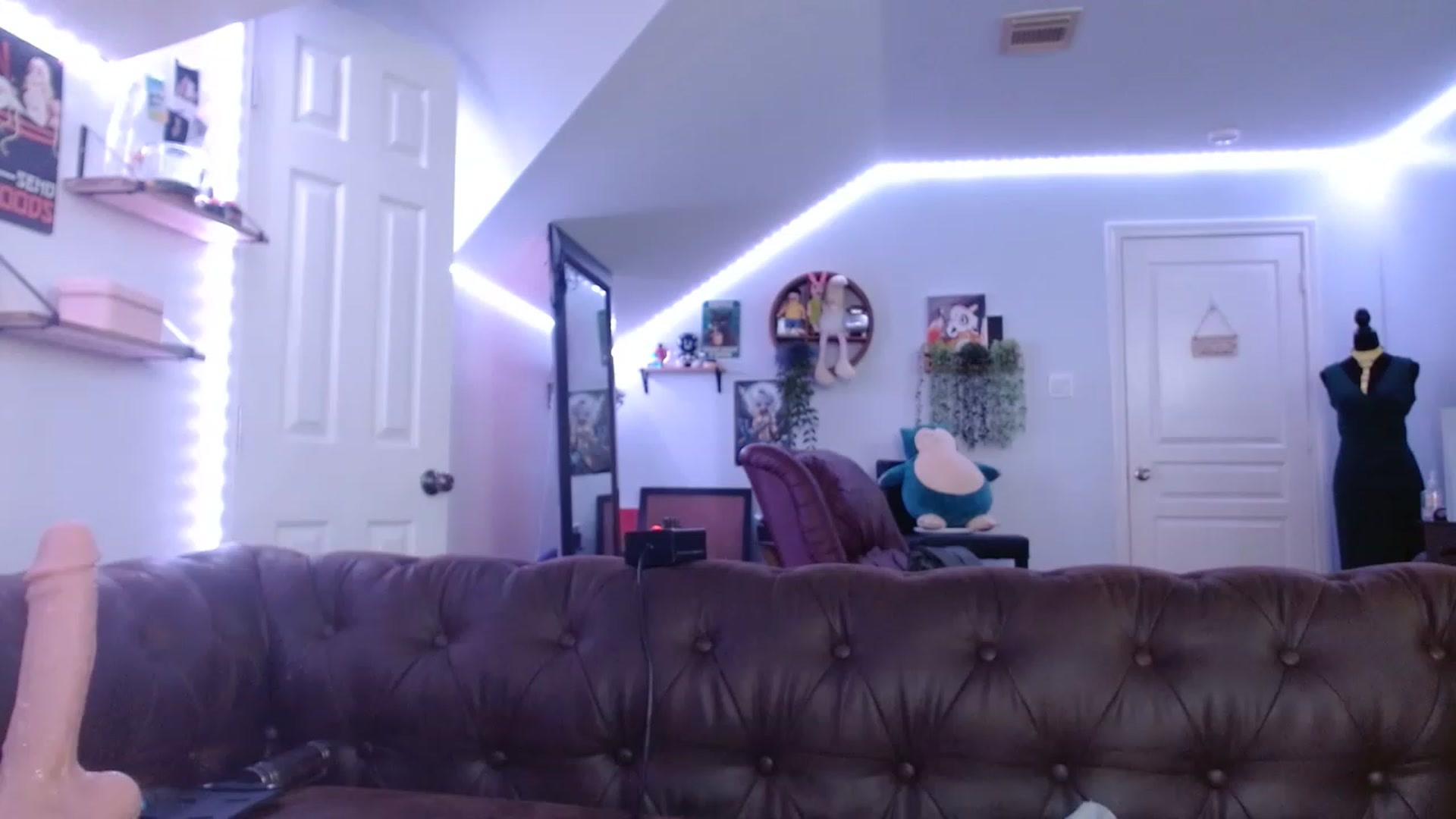 Gallery image thumbnail from BunnyNextDoor's myfreecams stream on, 05/18/2023, 18:17 image 1 of 20