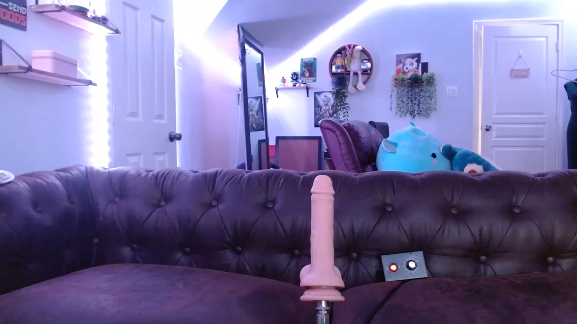 Gallery image thumbnail from BunnyNextDoor's myfreecams stream on, 05/19/2023, 15:38 image 6 of 20