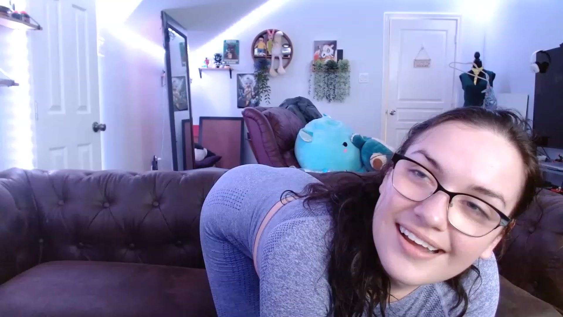 Gallery image thumbnail from BunnyNextDoor's myfreecams stream on, 05/19/2023, 19:28 image 16 of 20