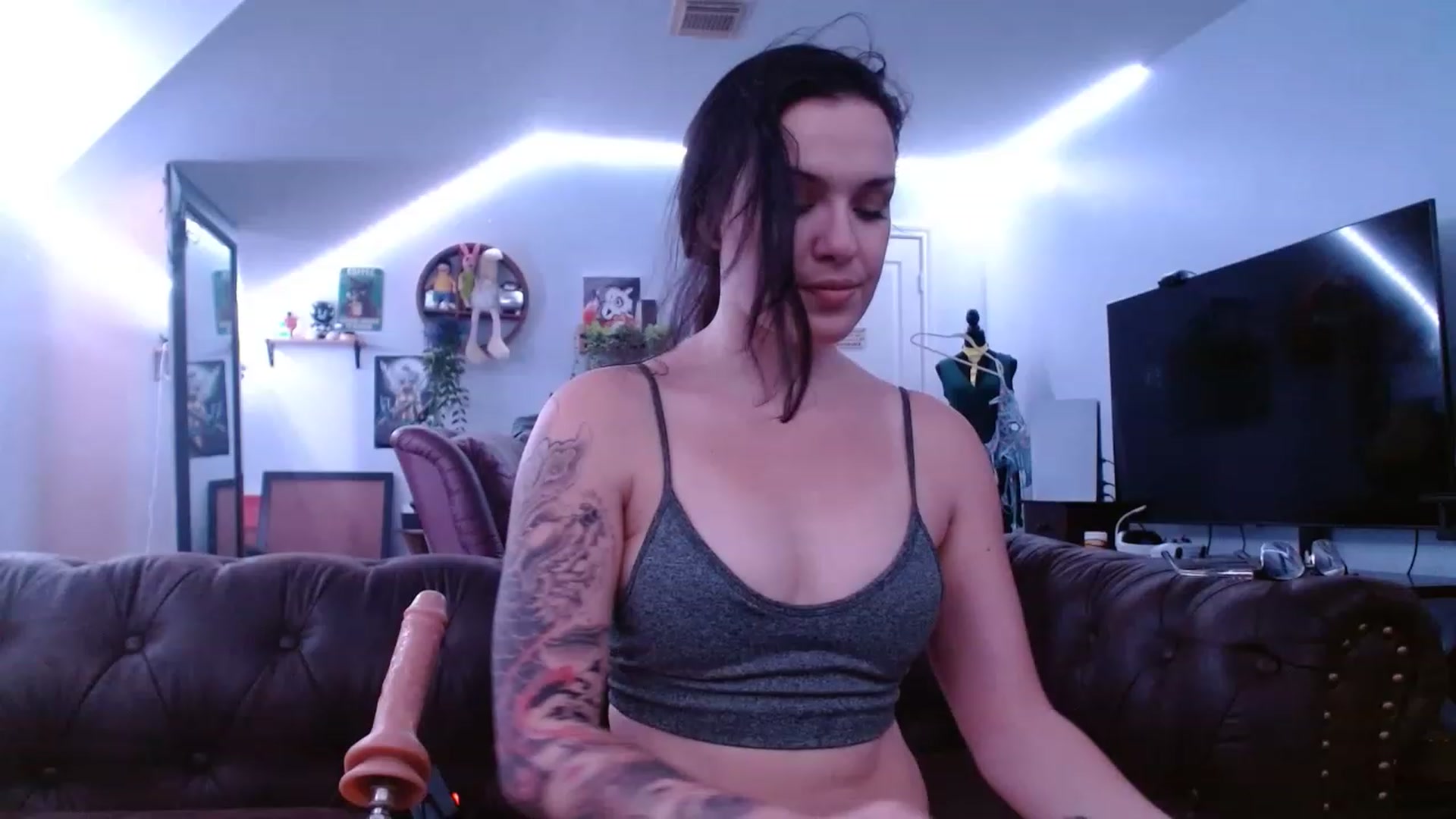 Gallery image thumbnail from BunnyNextDoor's myfreecams stream on, 05/21/2023, 01:45 image 15 of 20