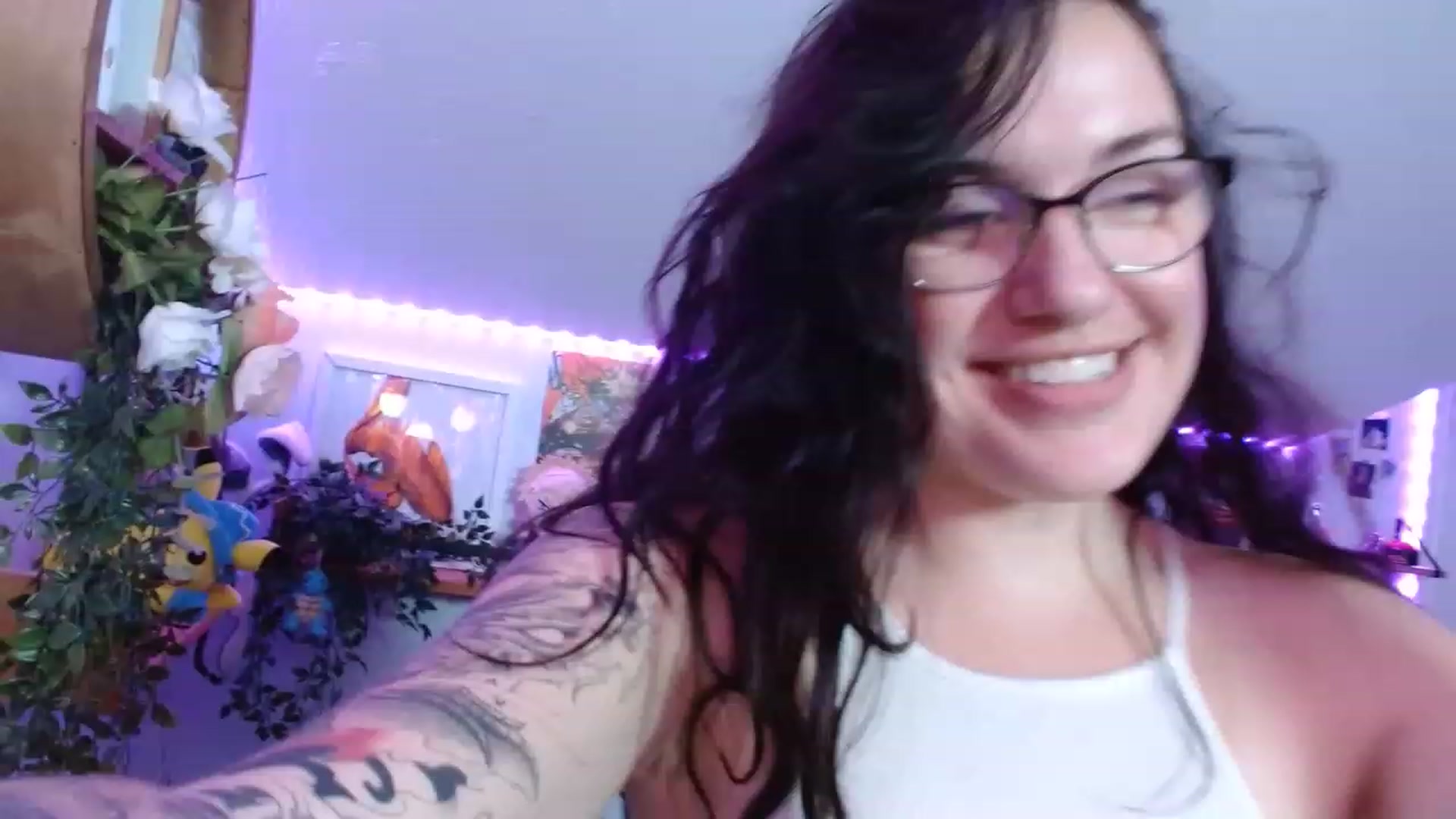 Gallery image thumbnail from BunnyNextDoor's myfreecams stream on, 05/26/2023, 11:26 image 14 of 20