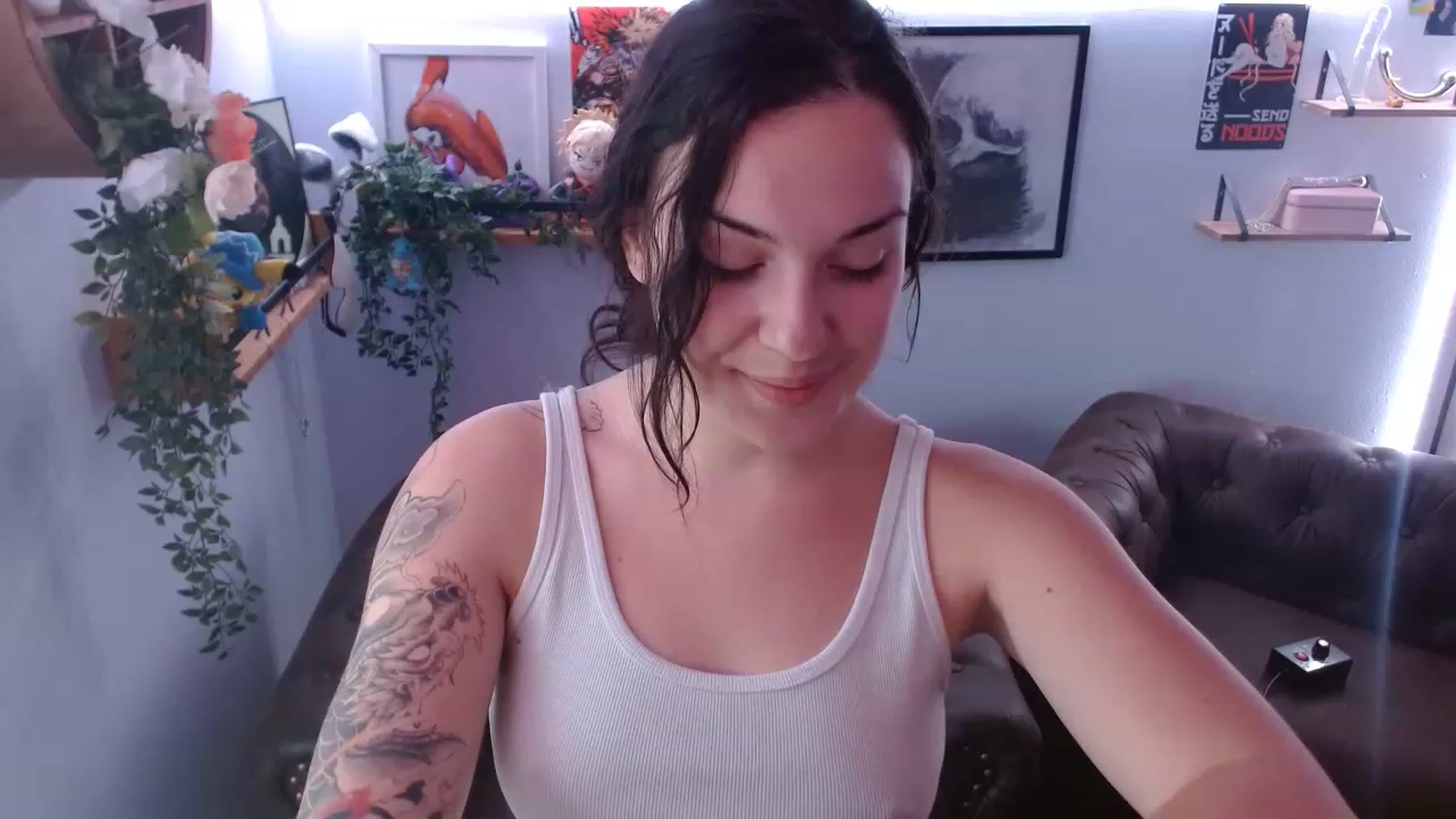 Gallery image thumbnail from BunnyNextDoor's myfreecams stream on, 05/28/2023, 16:09 image 4 of 20