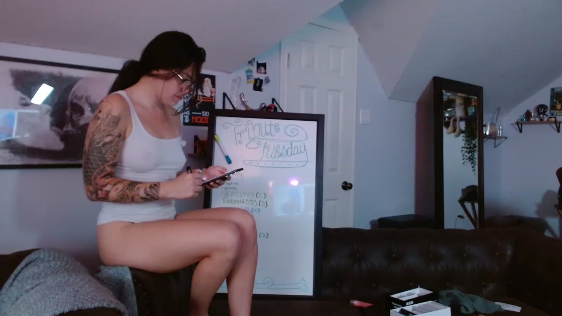 Gallery image thumbnail from BunnyNextDoor's myfreecams stream on, 05/30/2023, 15:37 image 15 of 20