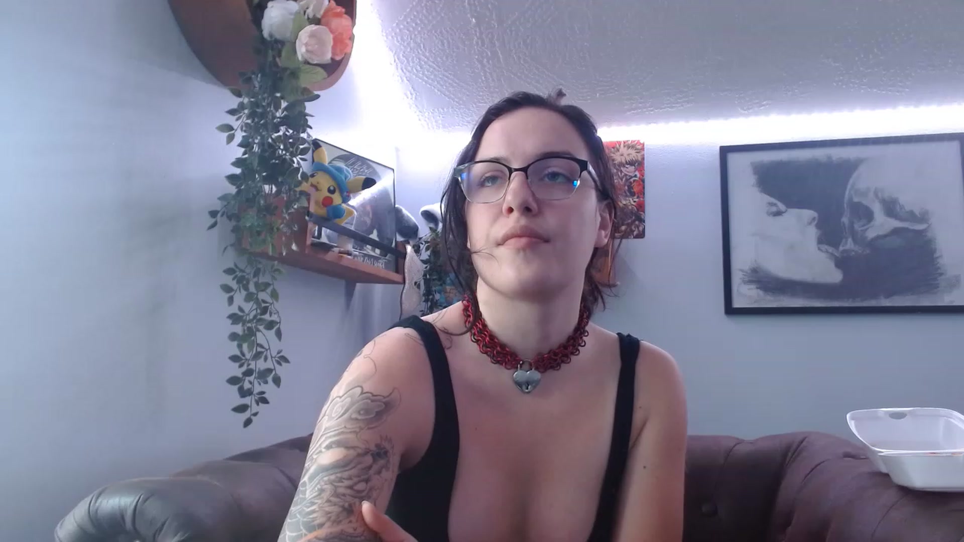Gallery image thumbnail from BunnyNextDoor's myfreecams stream on, 06/01/2023, 18:21 image 13 of 20