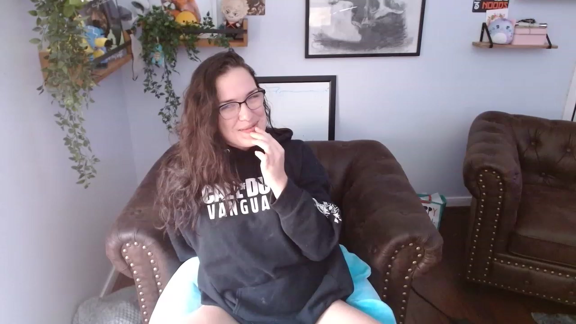 Gallery image thumbnail from BunnyNextDoor's myfreecams stream on, 06/06/2023, 16:22 image 17 of 20