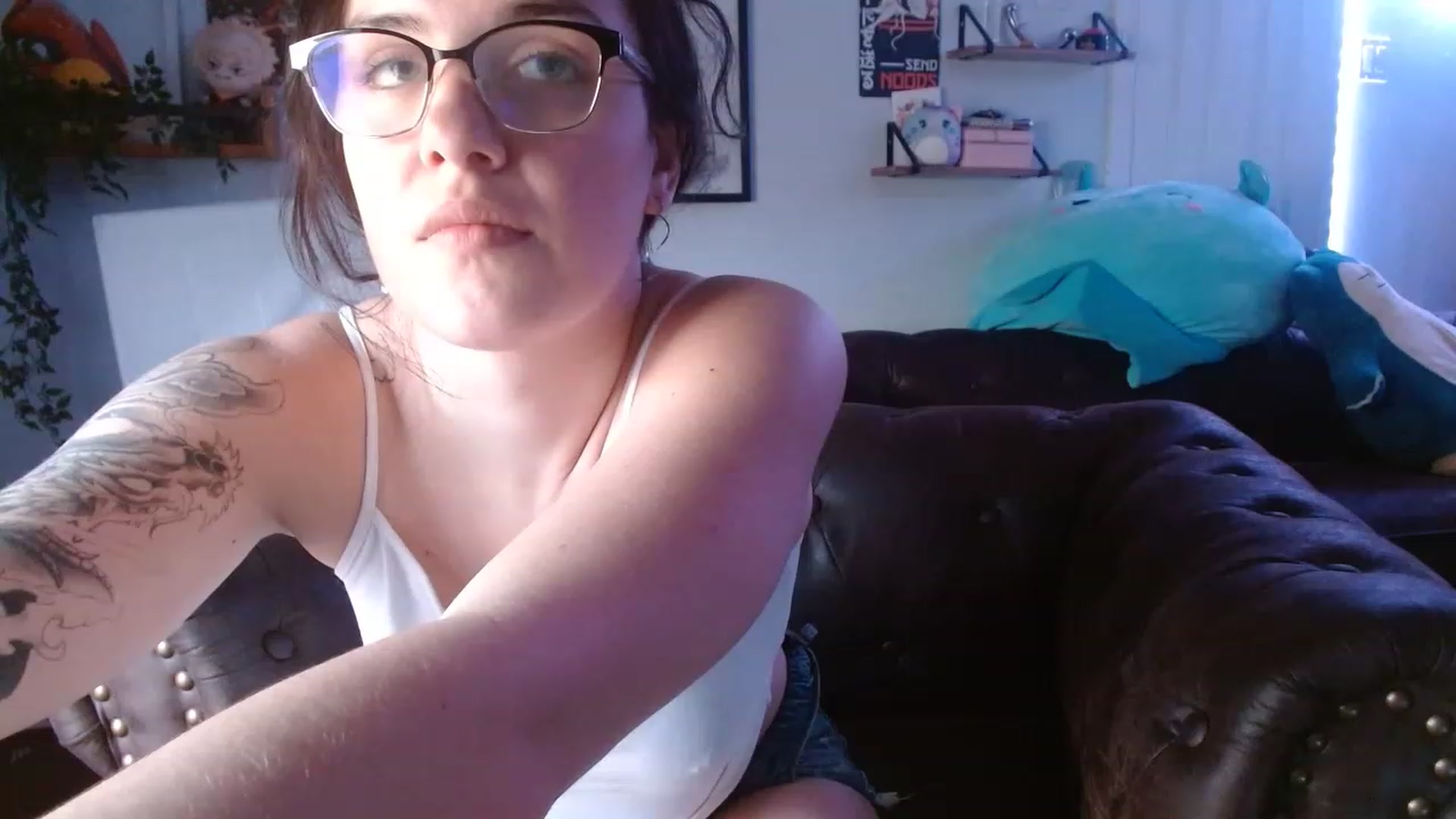 Gallery image thumbnail from BunnyNextDoor's myfreecams stream on, 06/07/2023, 16:35 image 18 of 20