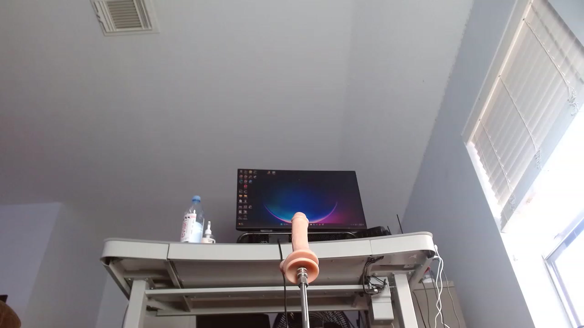Gallery image thumbnail from BunnyNextDoor's myfreecams stream on, 06/07/2023, 16:35 image 2 of 20