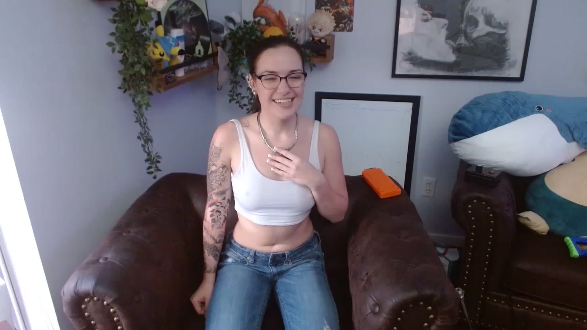 Gallery image thumbnail from BunnyNextDoor's myfreecams stream on, 06/10/2023, 15:47 image 16 of 20