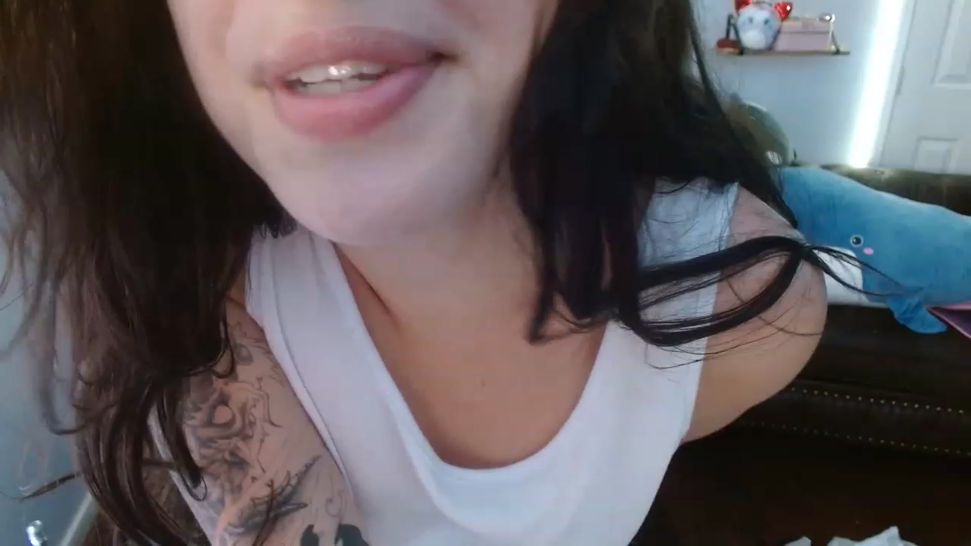 Gallery image thumbnail from BunnyNextDoor's myfreecams stream on, 06/24/2023, 19:21 image 15 of 20