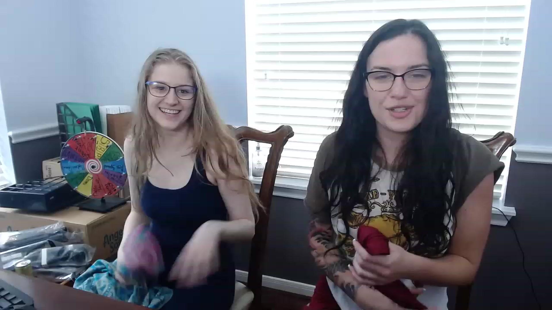 Gallery image thumbnail from BunnyNextDoor's myfreecams stream on, 06/26/2023, 18:05 image 17 of 20