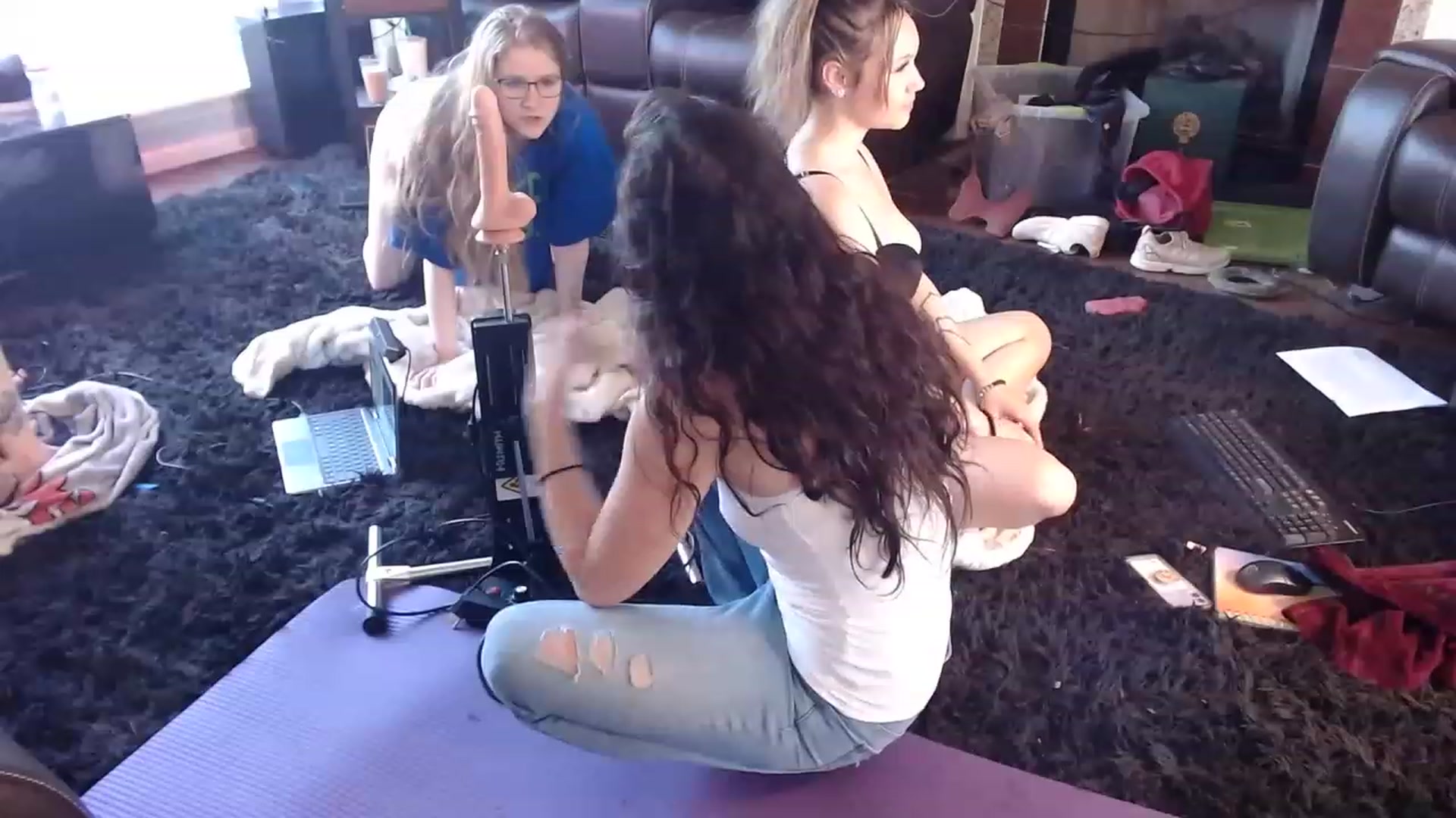 Gallery image thumbnail from BunnyNextDoor's myfreecams stream on, 06/30/2023, 19:09 image 6 of 20